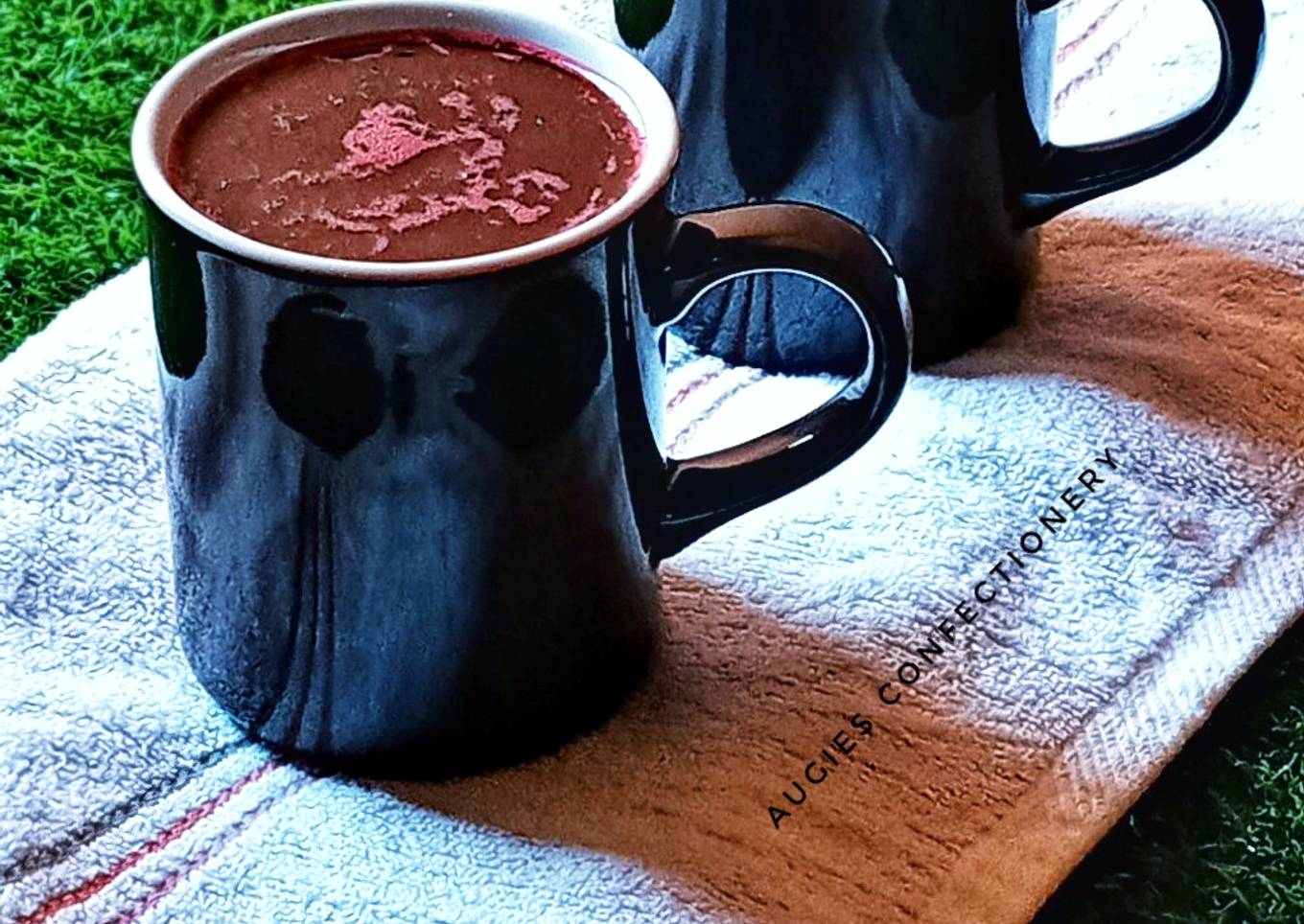 Hibiscus and cinnamon tea