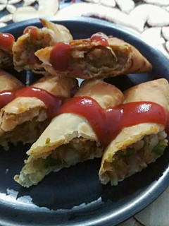 स्प्रिंग रोल (Spring Roll recipe in hindi) रेसिपी मुख्य फोटो
