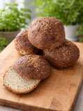 Keto diós zsömle recept – szénhidrátcsökkentett, gluténmentes, low carb péksüti