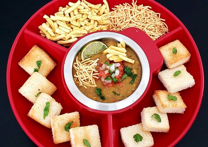 Simple Way to Prepare Speedy Misal fondue
