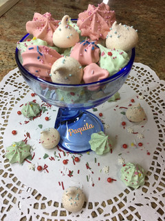 Una foto de ✨Suspiros o Merenguitos con Merengue Suizo✨