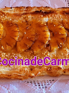 Una foto de Hojaldre de frutas y crema