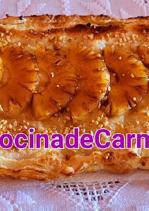 Una foto de Hojaldre de frutas y crema