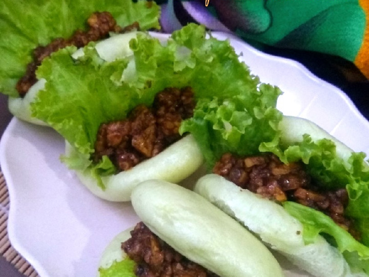 Resep Bakpao Lipat Pandan isi Tempe Bumbu Rawon, Sempurna