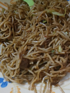 चाऊमिन (chowmein recipe in Hindi) रेसिपी मुख्य फोटो