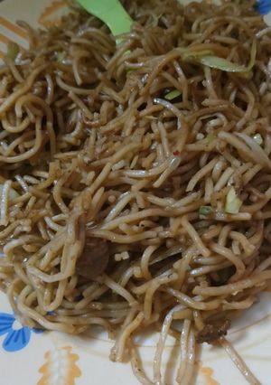 चाऊमिन (chowmein recipe in Hindi) रेसिपी मुख्य फोटो