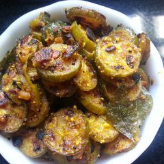 Kovakkai Poriyal / Tindora Fry / Ivygourd sabji A picture of Kovakkai Poriyal / Tindora Fry / Ivygourd sabji.