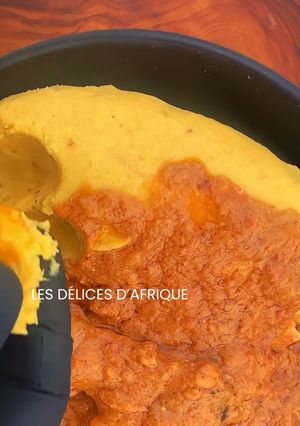 Une photo de Foutou sauce arachide - poulet 🥜