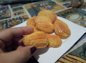 Una foto de Madeleines al limón