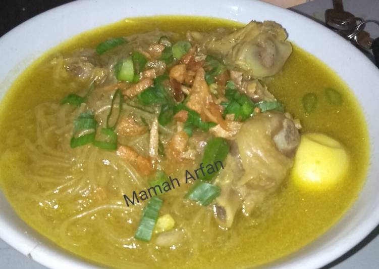 Soto Dengkul Ayam