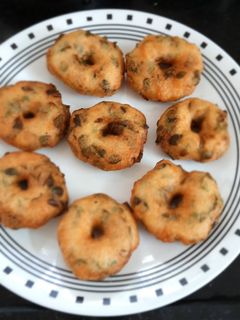 #everyday4 முருங்கைக்கீரை வடை செய்முறை முக்கிய புகைப்படம்