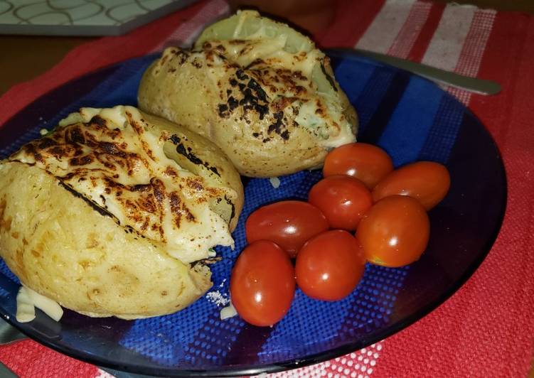 Batata recheada com queijo