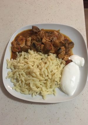 Paprikás csirke nem klasszikusan recept fotója