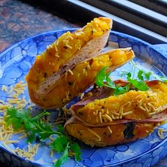 A picture of Leftovers roti Tacos.