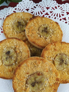 Una foto de Galletas de Banana y Coco Sin Tacc / Vegana