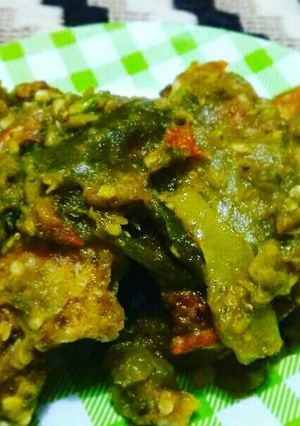 Foto resep Ayam penyet sambal cabai hijau
