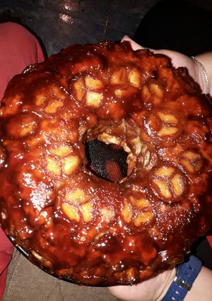 Una foto de Torta de banana invertida