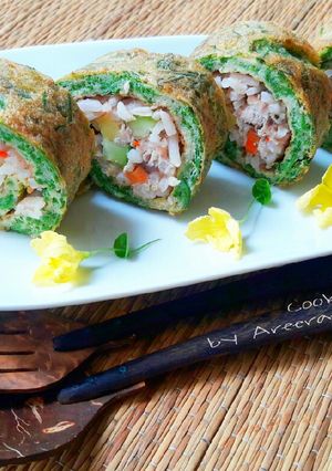 A picture of Sushi with Rice Mixed with Shrimp Paste Chili Sauce.