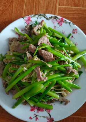 Hình của món Mì xào bò,cần nước.