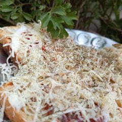 A picture of Garlic bread.
