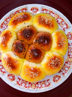 عکسی از دستور نان شیرمال مغزدار شکلاتی دورنگ 👌