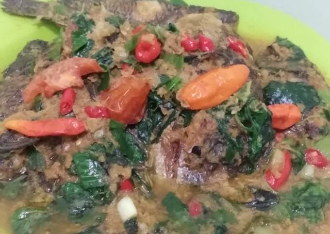 Resep Ikan mas bumbu kuning, Lezat Sekali