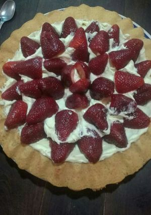Una foto de Tarta De Frutillas Fácil