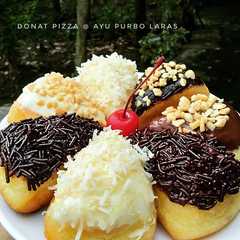 A picture of Donat pizza.