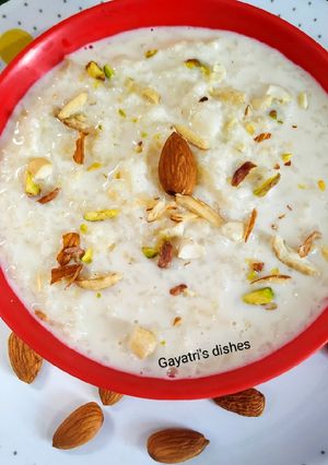 चावल की खीर(chawal ki kheer recipe in Hindi) रेसिपी मुख्य फोटो