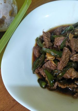Foto resep Oseng Daging Sapi Cabe Ijo