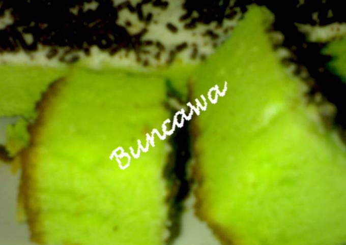 Bolu panggang pandan no mixer no oven no gagal ^_^