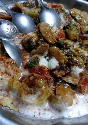 A picture of Papdi chaat.