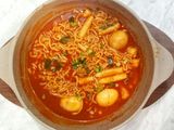 RABOKKI (Ramen Tteokpokki)