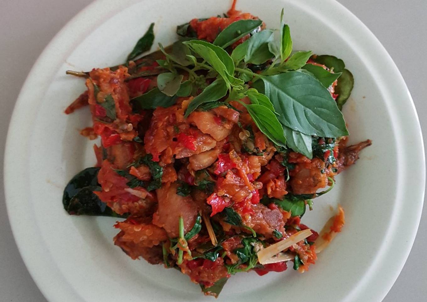 Bagaimana Menyiapkan Rica Ayam Kemangi simple yang Bikin Ngiler