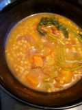 Sopa de verduras con pasta de balín "fácil y deliciosa"