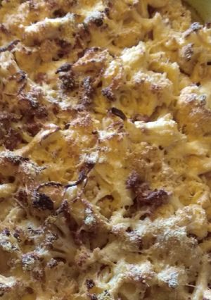 Una foto de Coliflor gratinada al horno con longaniza