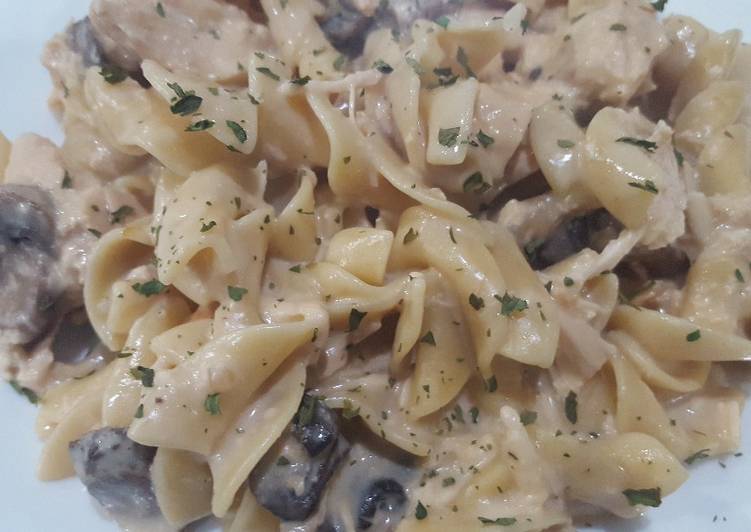 Easiest Way to Make Favorite Slow cooker chicken &amp; mushroom stroganoff