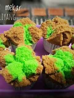 Foto resep Bolu kukus mekar -pandan mocca