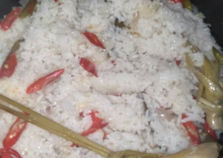 Cara Membuat Nasi Liwet Ricecooker Anti Gagal