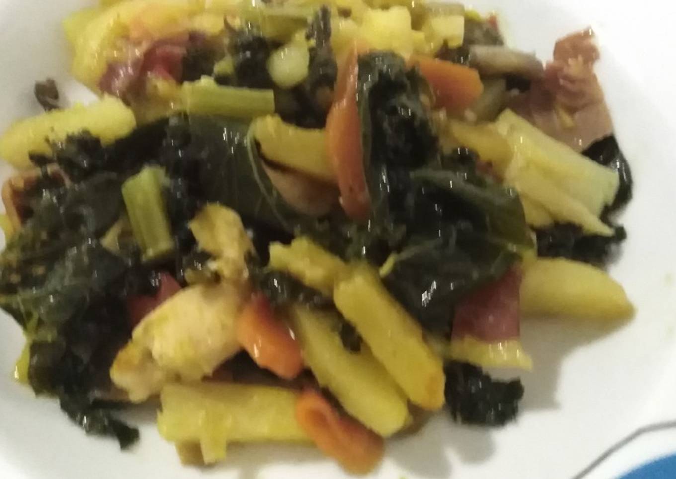 Pollo guisado con verduras