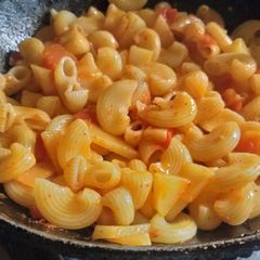 A picture of Macroni.