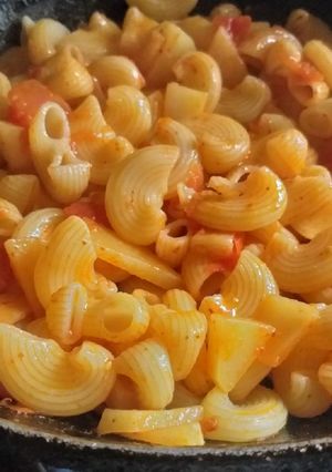 A picture of Macroni.