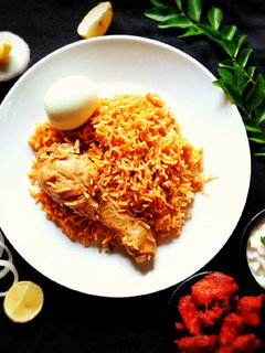தலப்பாகட்டி சிக்கன் பிரியாணி செய்முறை முக்கிய புகைப்படம்