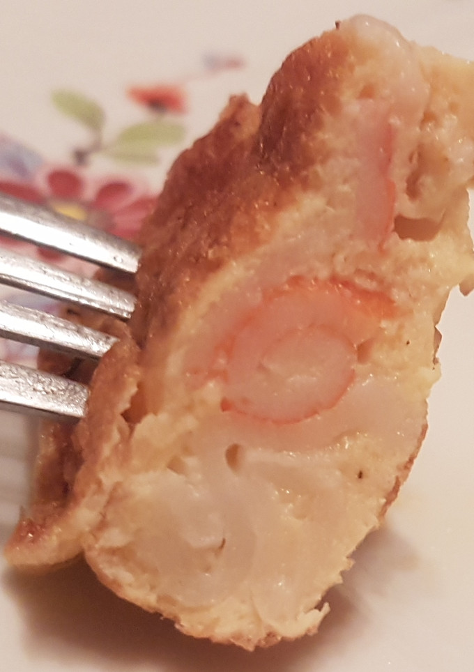 Una foto de Tortilla francesa con barritas de surimi