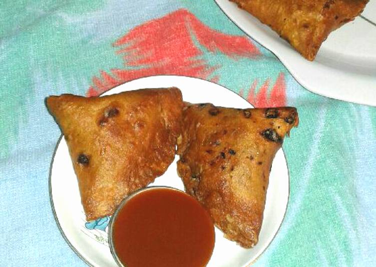 Leftover chapati samosa