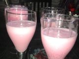 સ્ટો્બેરી થીકશેક(strawbeery thick shake in Gujarati)