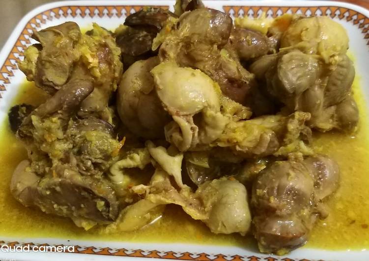 Ati ampela bumbu kuning