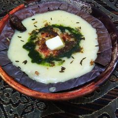 A picture of Dal Moradabadi.