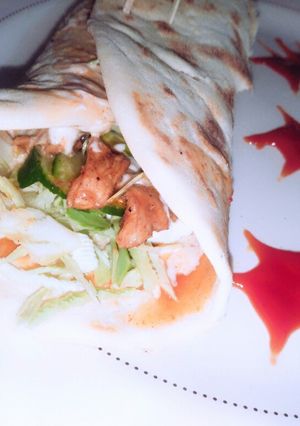 A picture of Chicken shawarma.