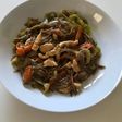 Noodles de pollo con verduras